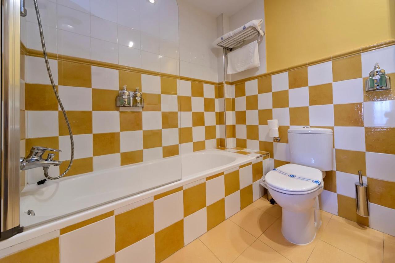 Hotel La Barrosa Абехар Екстериор снимка